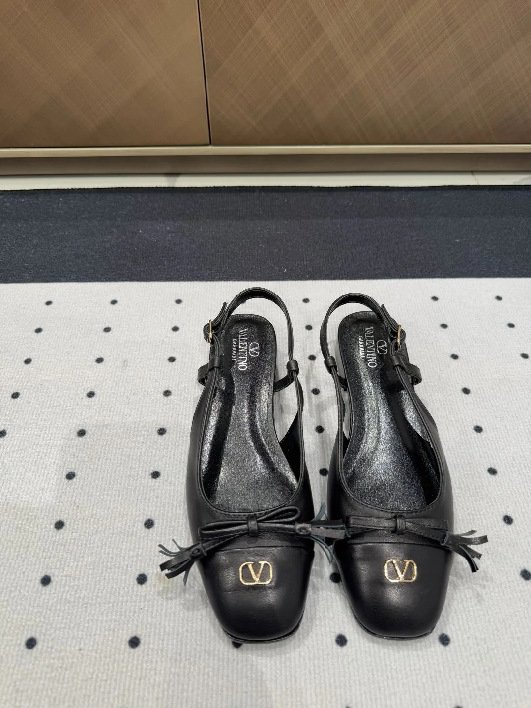 Valentino Sandals Original 36254