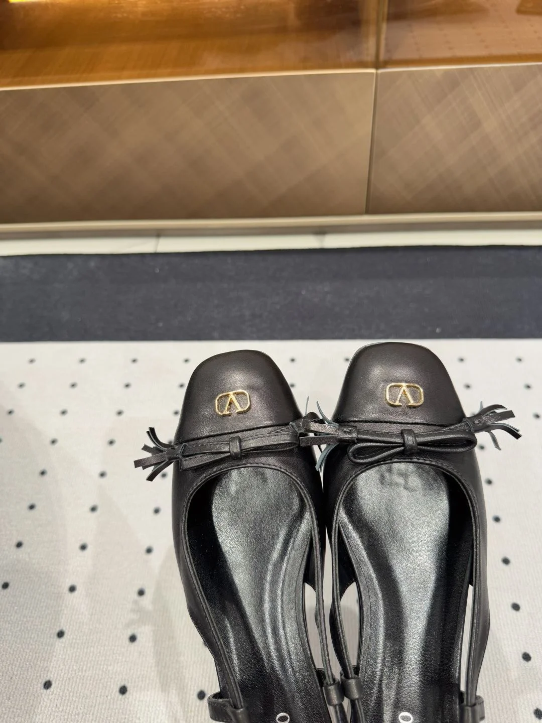 Valentino Sandals Original 36254