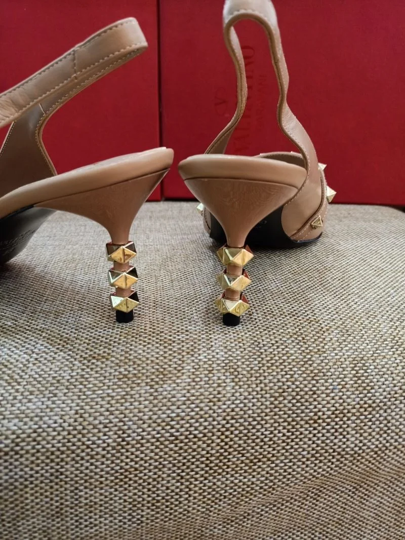 Efficient Valentino Sandals 36692