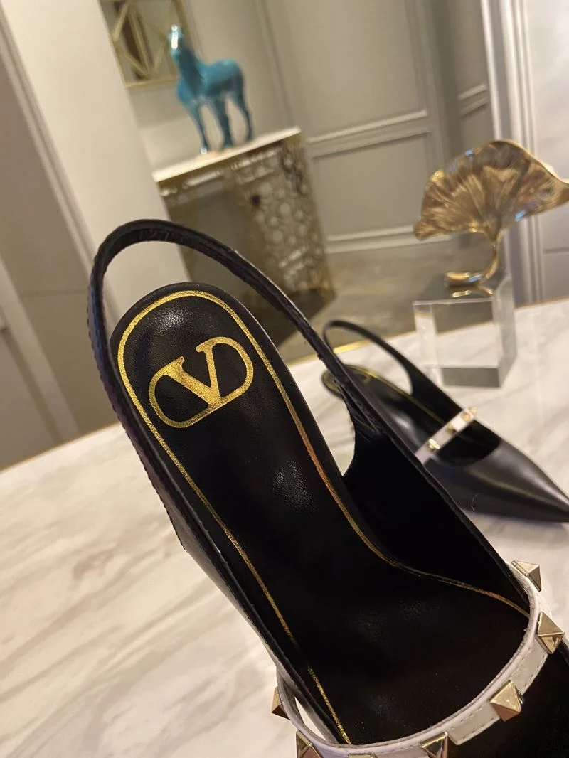Valentino Sandals Practical 36705