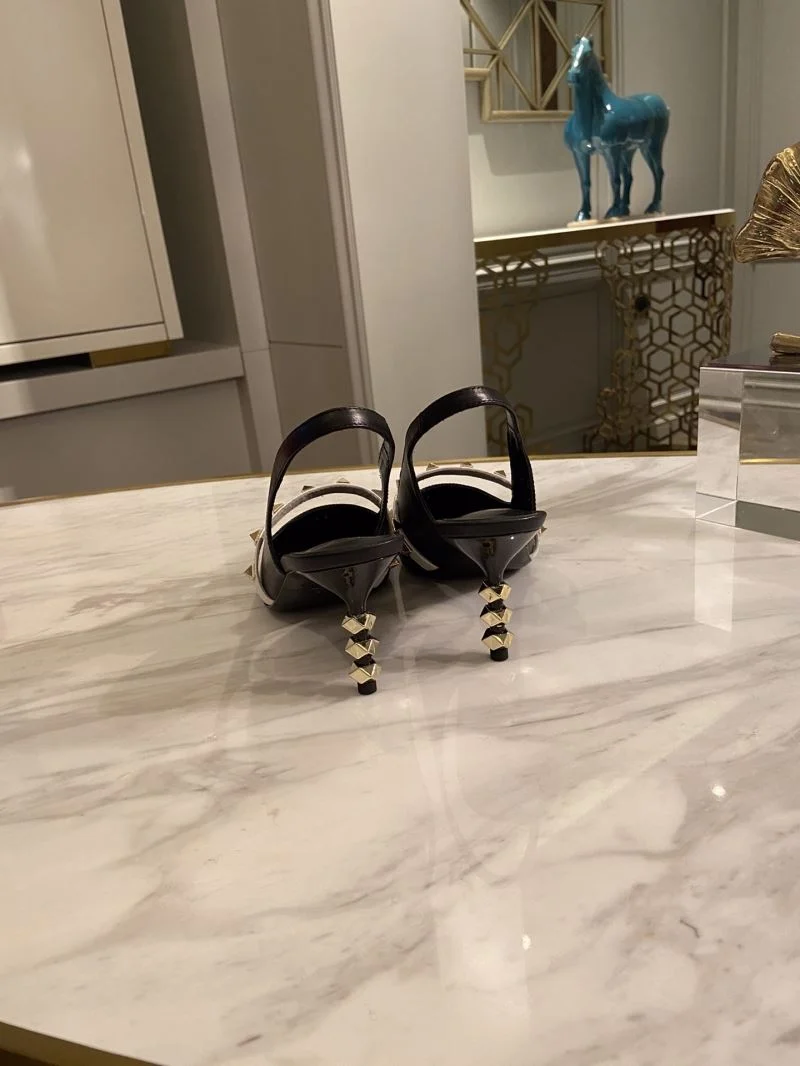 Valentino Sandals Practical 36705