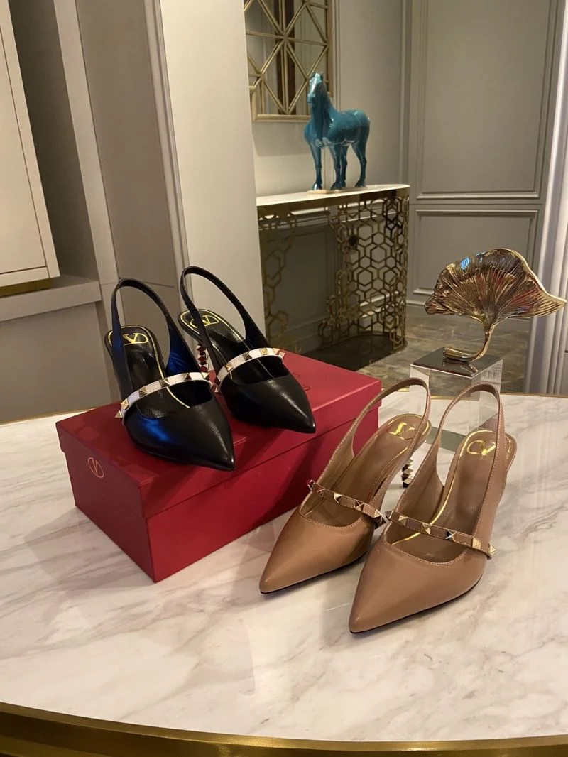 Valentino Sandals Practical 36705