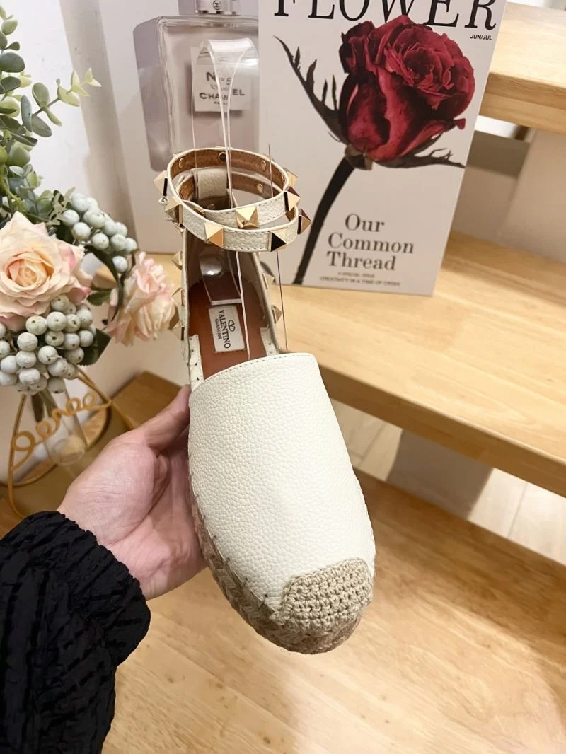 Valentino Sandals OdorResistant 36707