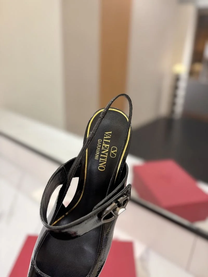 Reliable Valentino Sandals 36711