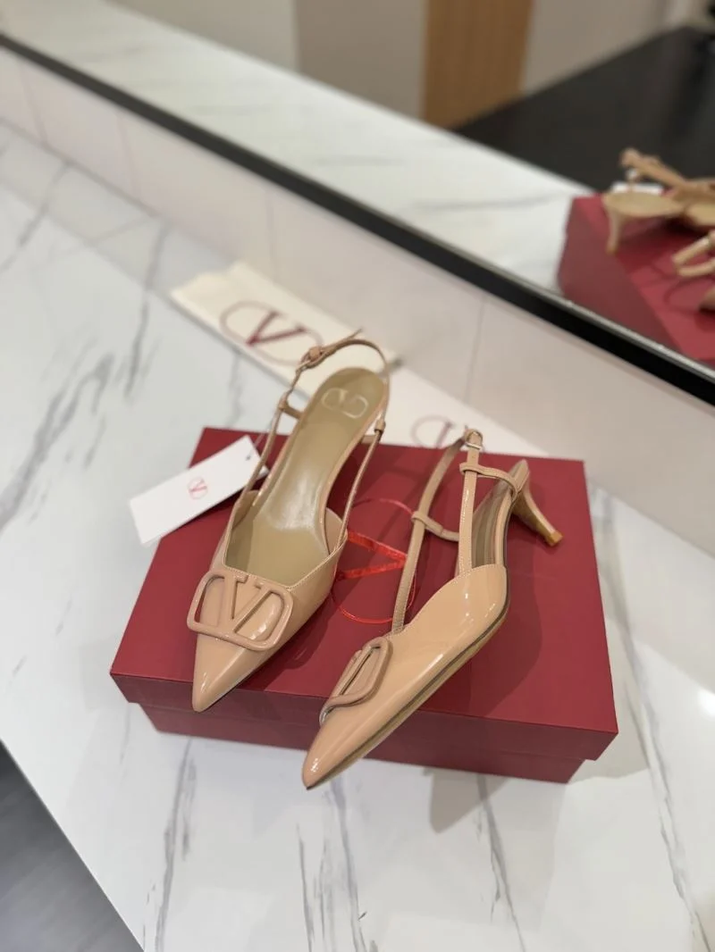 Stylish Valentino Sandals 36680