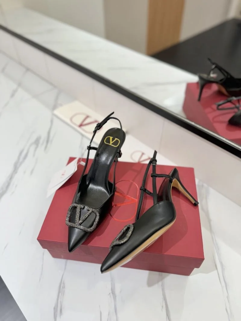 OdorResistant Valentino Sandals 36675