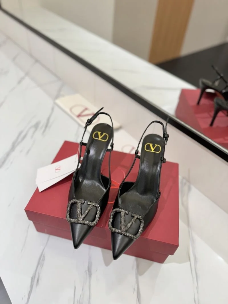 OdorResistant Valentino Sandals 36675