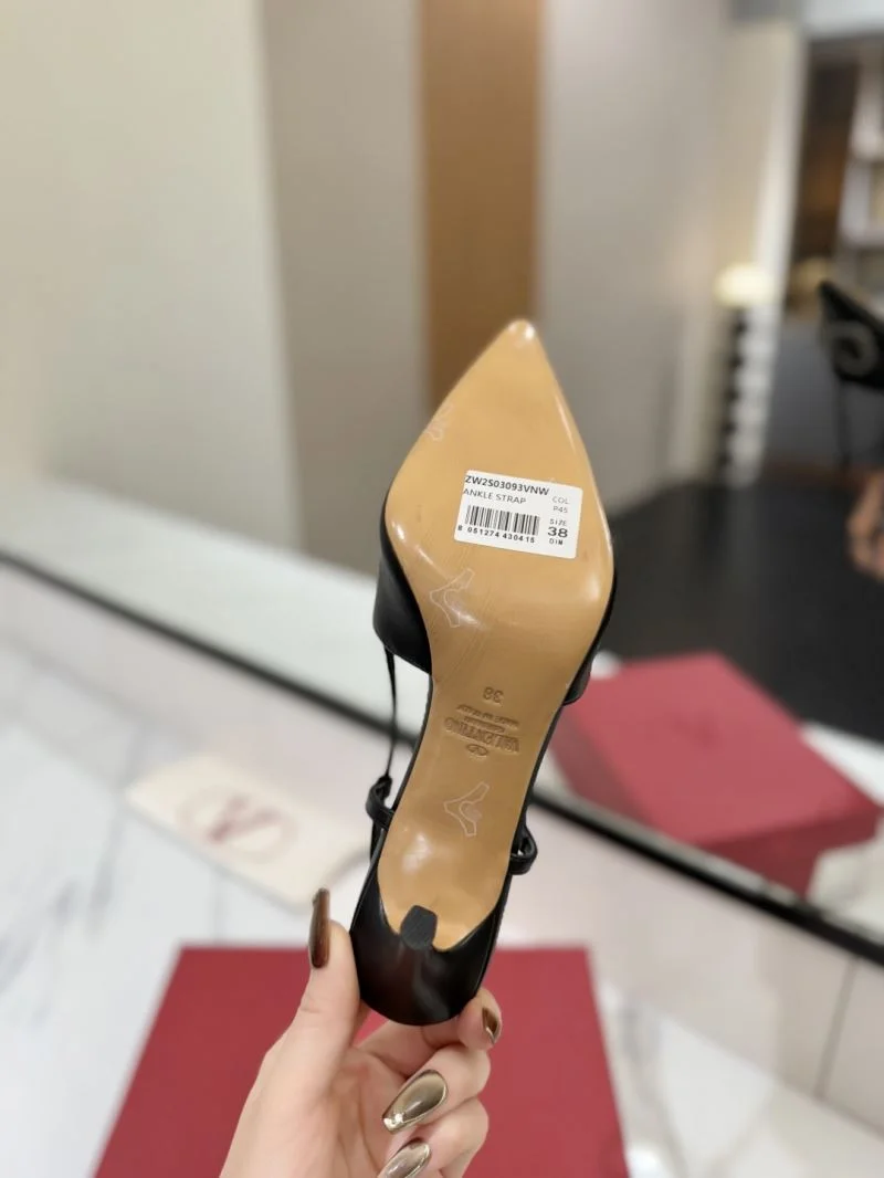 OdorResistant Valentino Sandals 36675