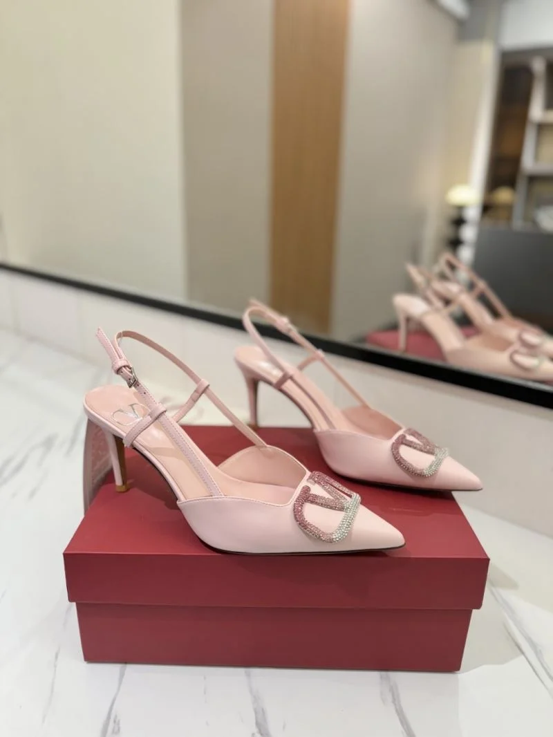 Valentino Sandals Durable 36674