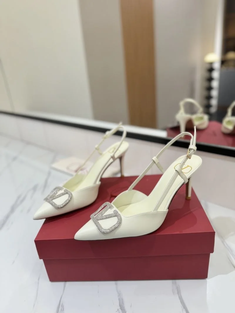 WrinkleFree Valentino Sandals 36654
