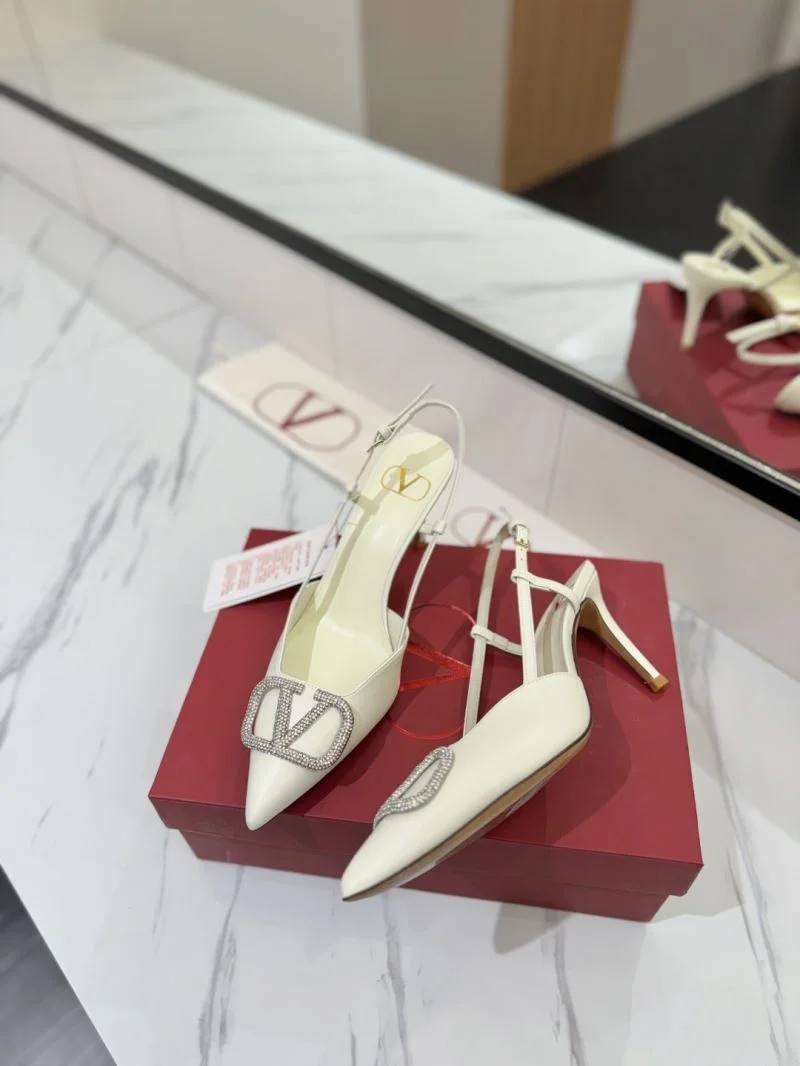 WrinkleFree Valentino Sandals 36654