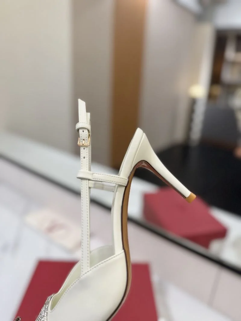 WrinkleFree Valentino Sandals 36654