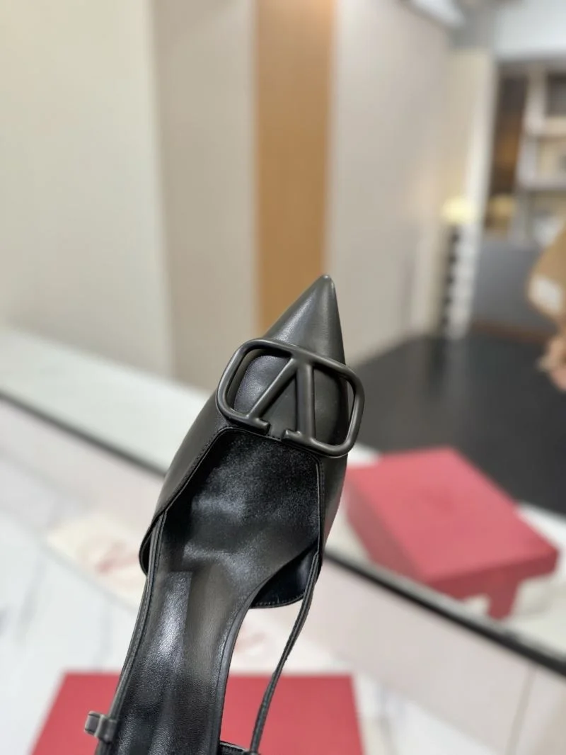 Valentino Sandals TopPick 36666