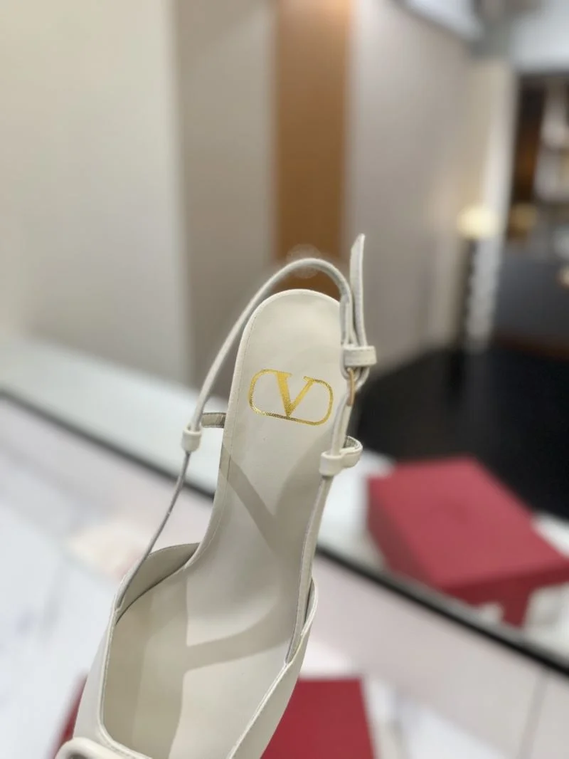 Lightweight Valentino Sandals 36662