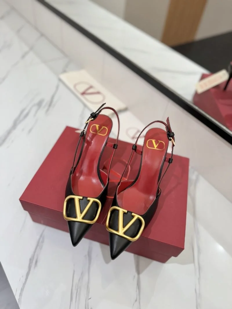 Valentino Sandals Attractive 36671
