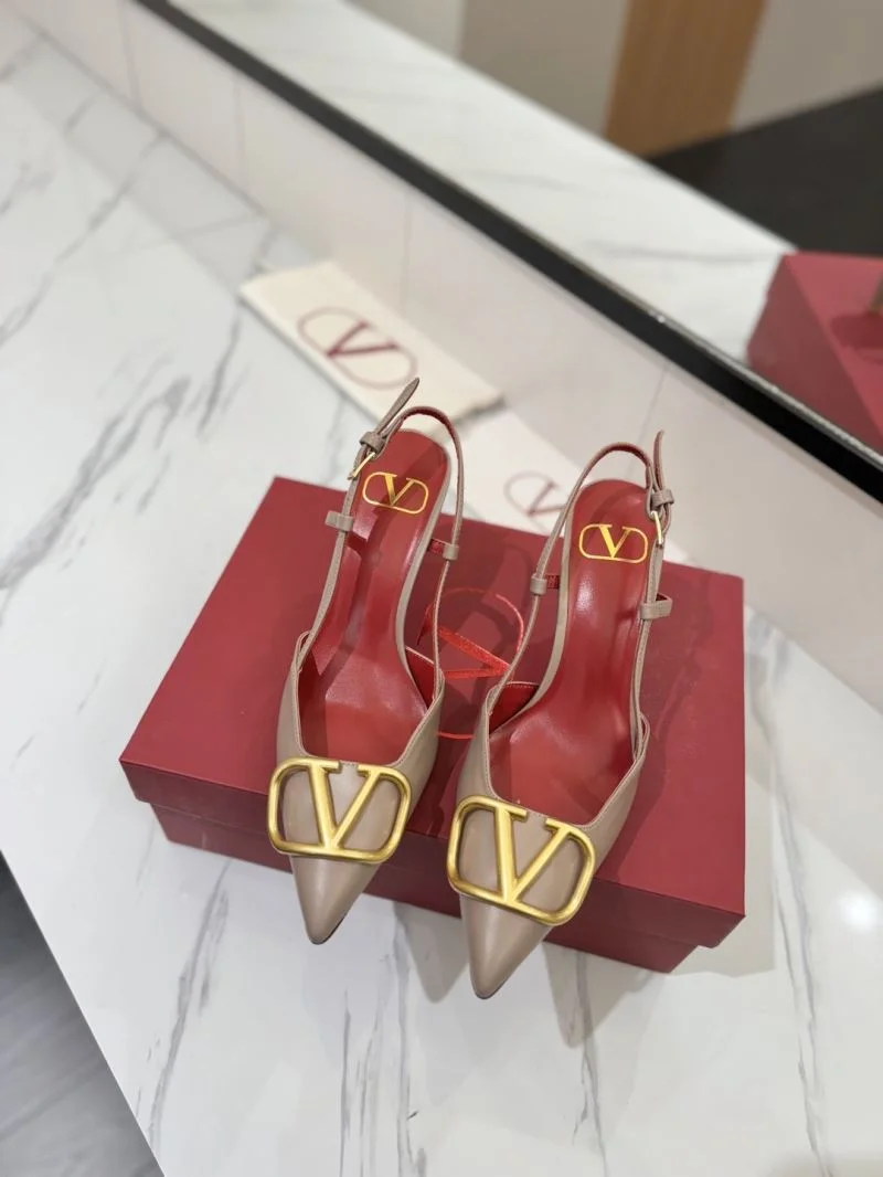OdorResistant Valentino Sandals 36657
