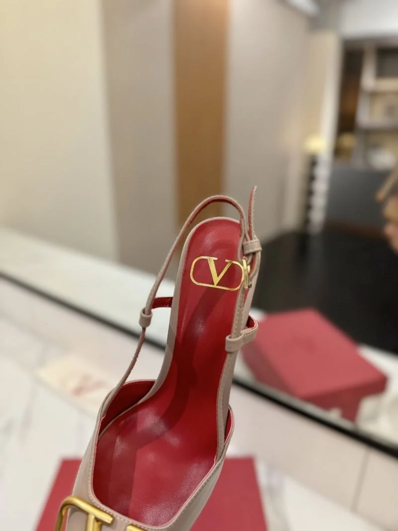 OdorResistant Valentino Sandals 36657