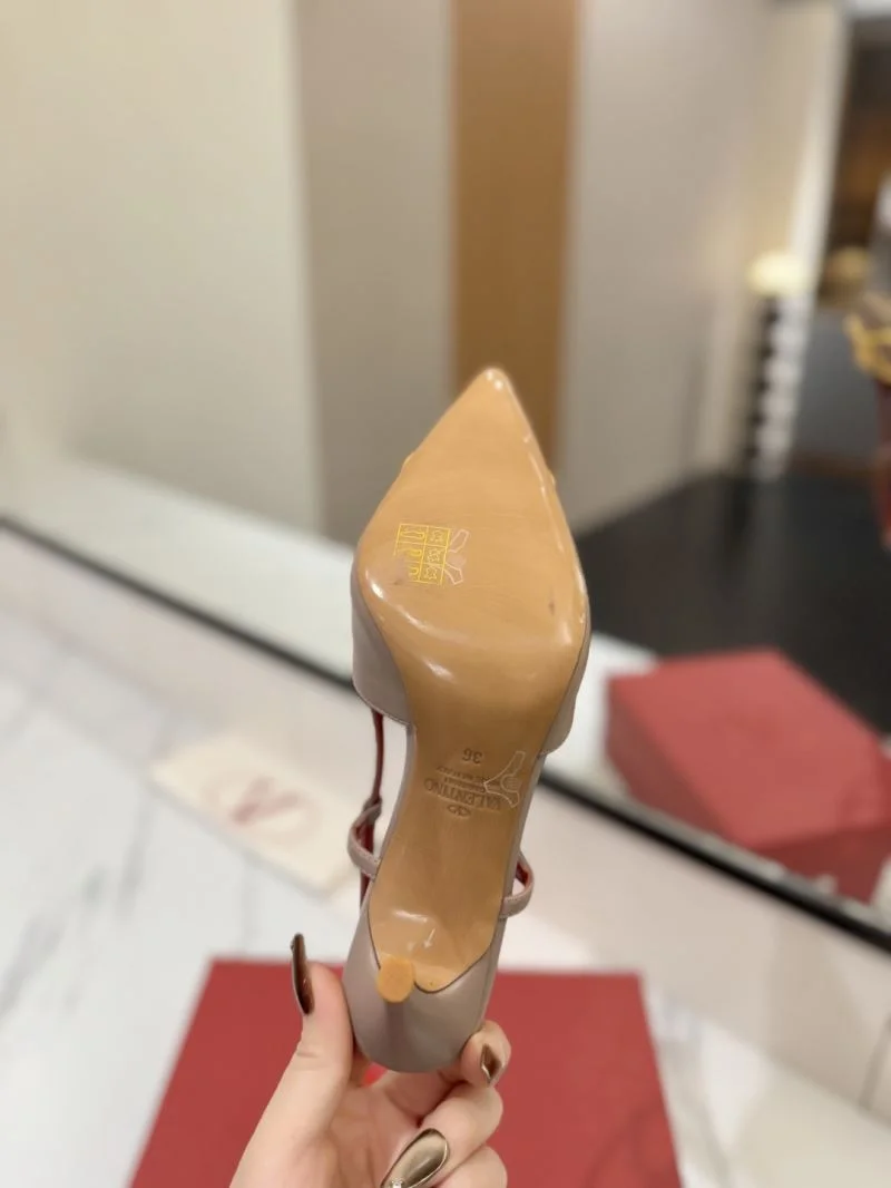 OdorResistant Valentino Sandals 36657