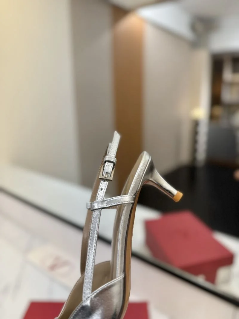 Youthful Valentino Sandals 36649