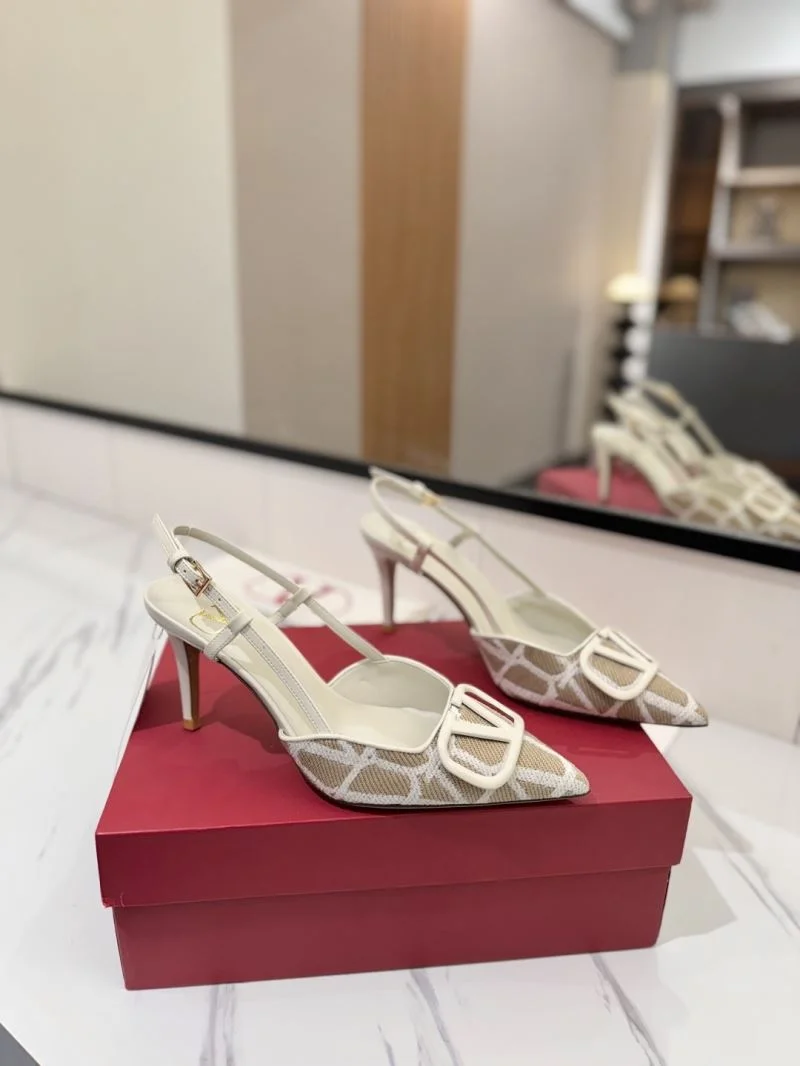 Valentino Sandals Youthful 36652