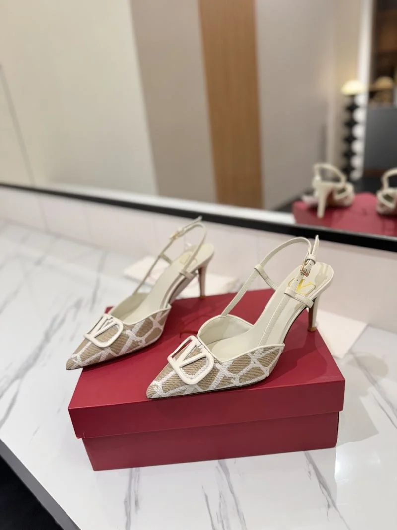 Valentino Sandals Youthful 36652