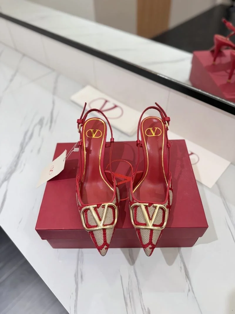 Valentino Sandals Durable 36653