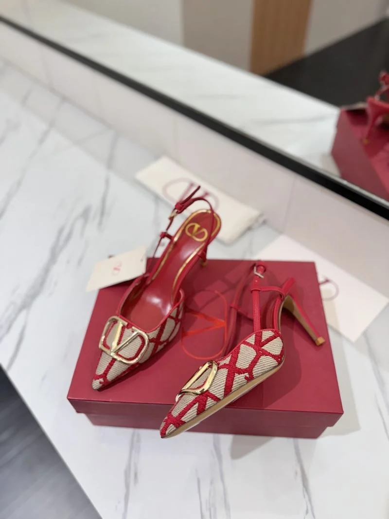 Valentino Sandals Durable 36653