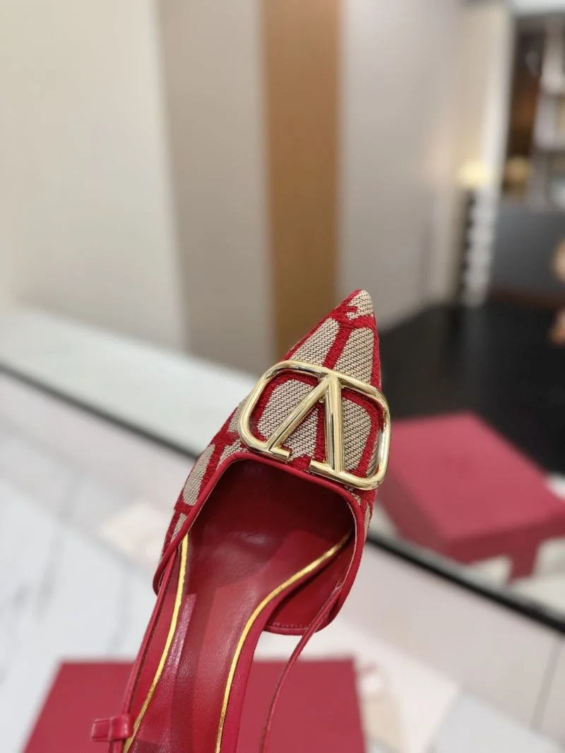 Valentino Sandals Durable 36653