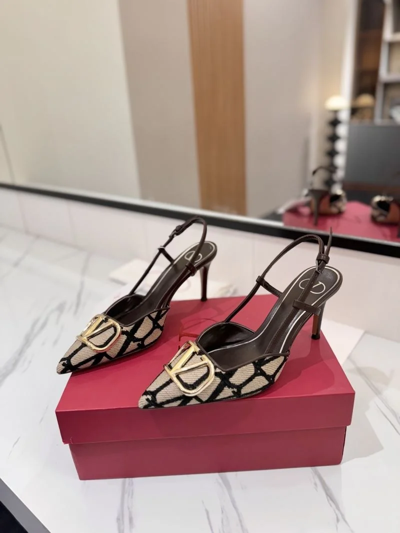 OdorResistant Valentino Sandals 36642