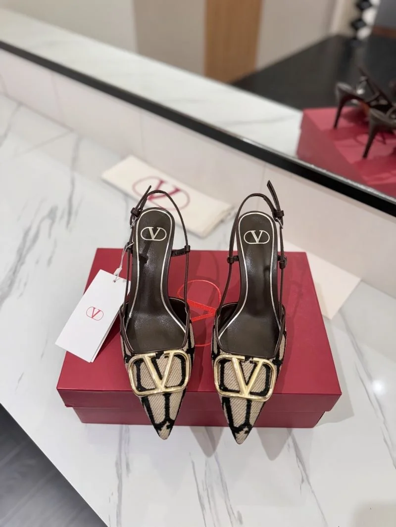 OdorResistant Valentino Sandals 36642