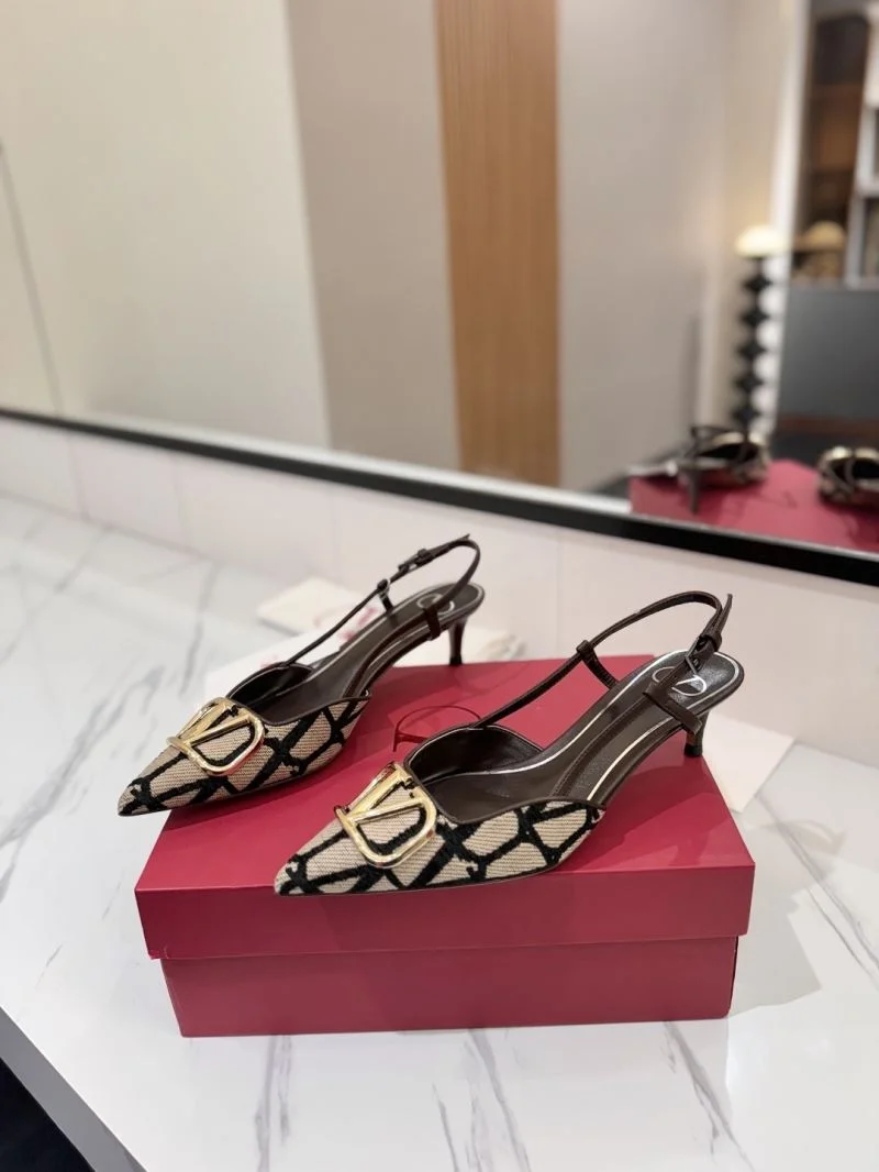 Breathable Valentino Sandals 36643