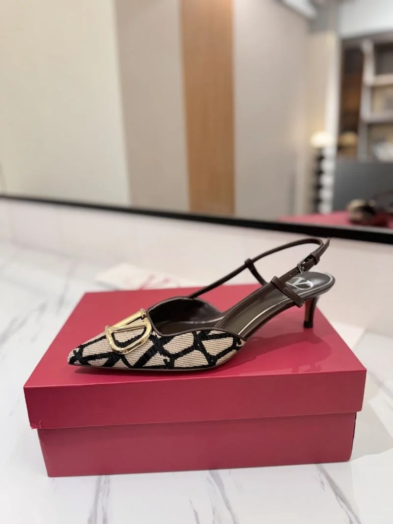 Breathable Valentino Sandals 36643