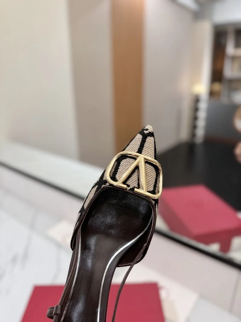 Breathable Valentino Sandals 36643