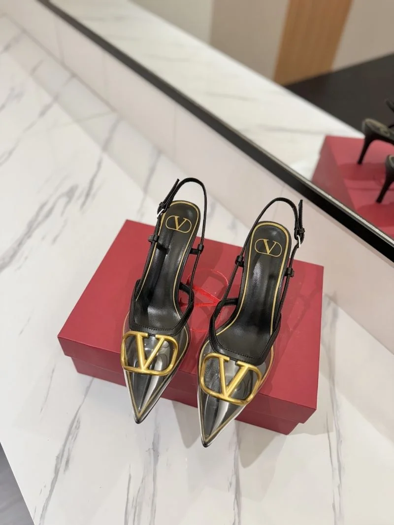 Sporty Valentino Sandals 36626