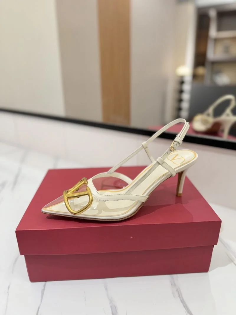 Chic Valentino Sandals 36616