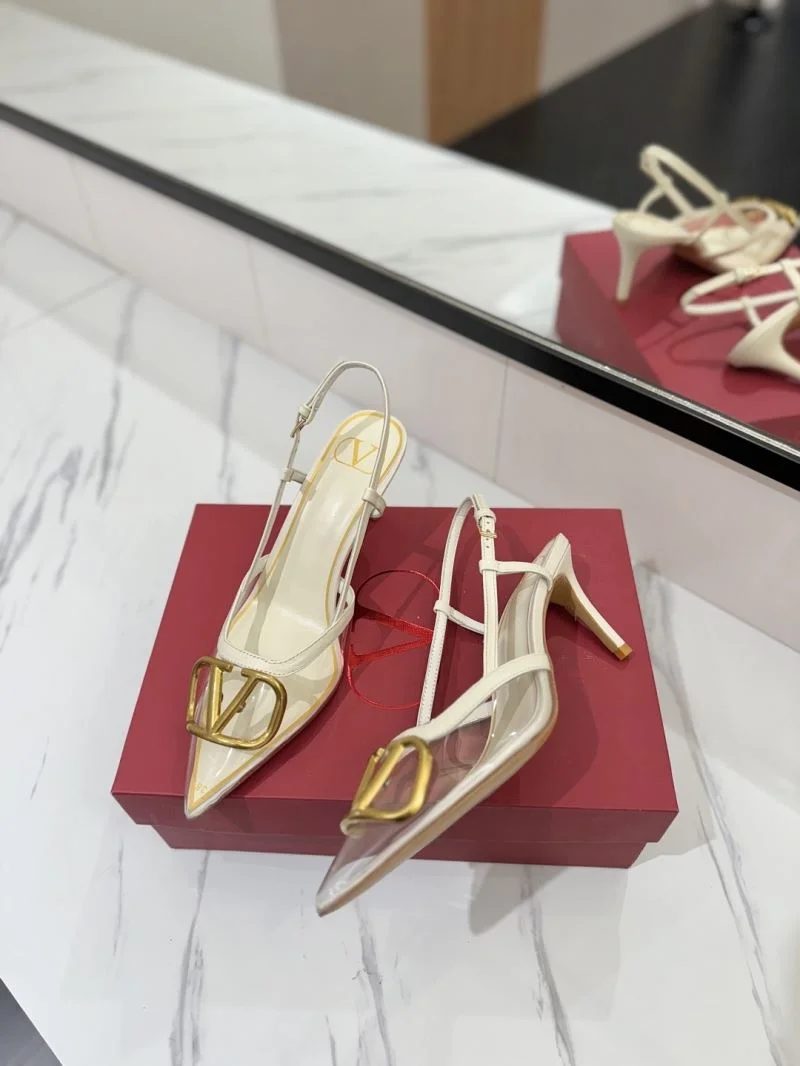 Chic Valentino Sandals 36616