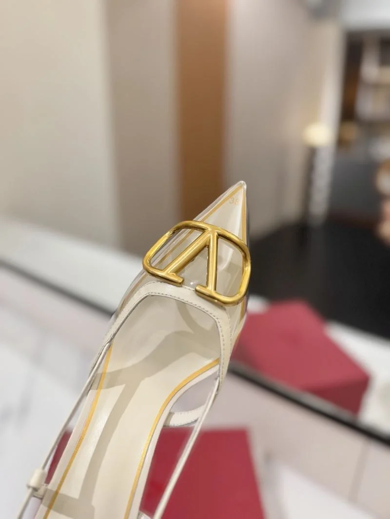 Chic Valentino Sandals 36616