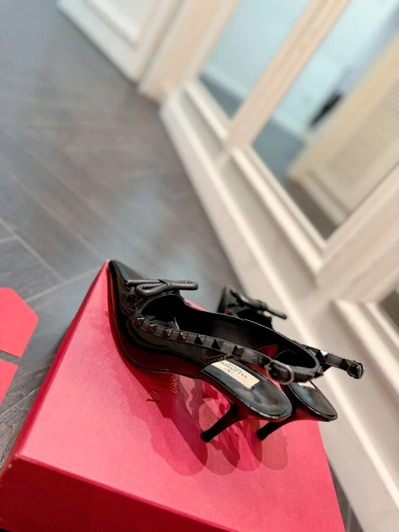 Lightweight Valentino Sandals 36609