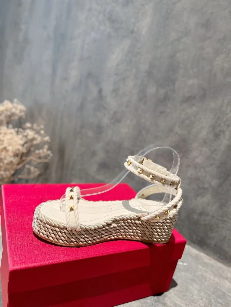 WrinkleFree Valentino Sandals 36613