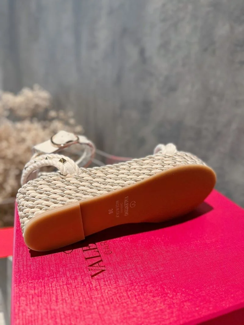 WrinkleFree Valentino Sandals 36613