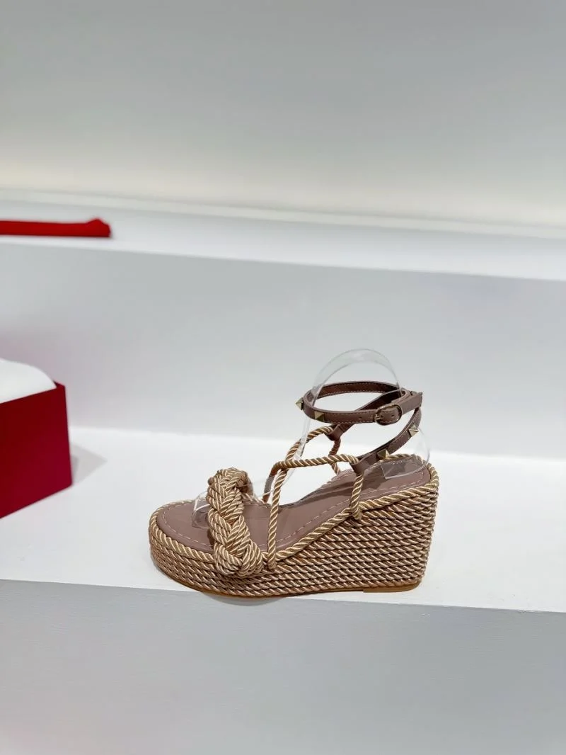 Valentino Sandals Sleek 36612