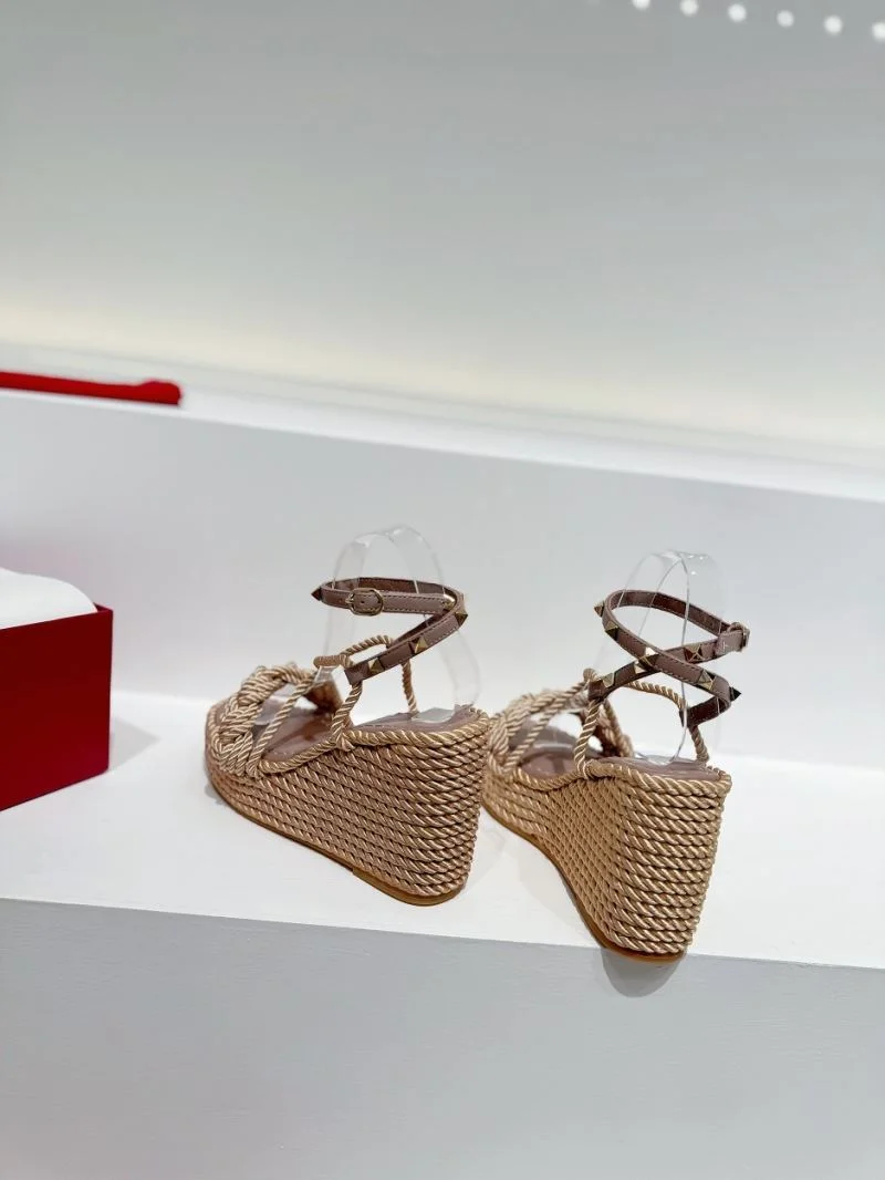 Valentino Sandals Sleek 36612
