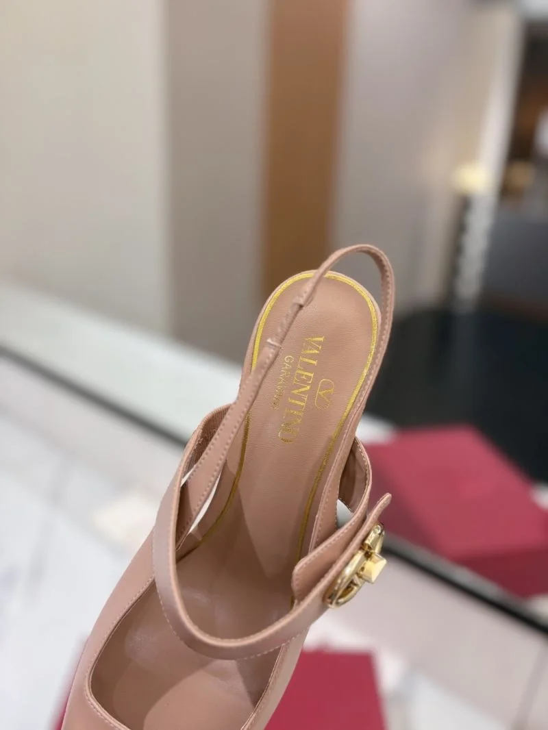 Valentino Sandals Trendy 36604