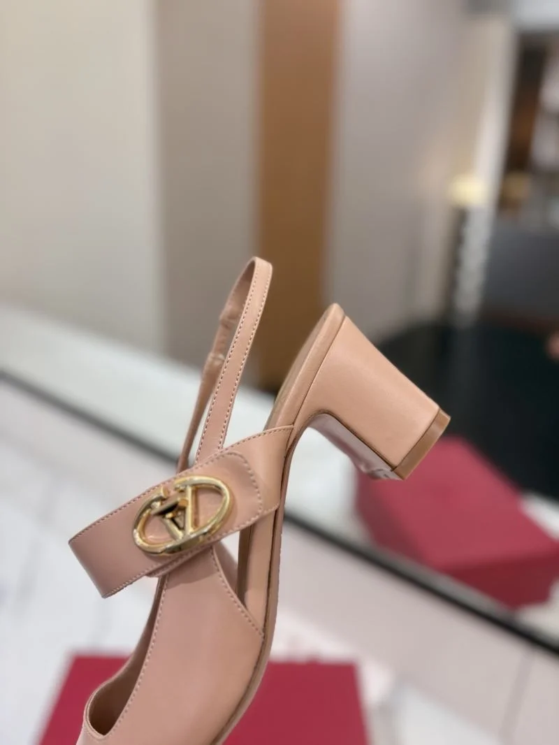 Valentino Sandals Trendy 36604
