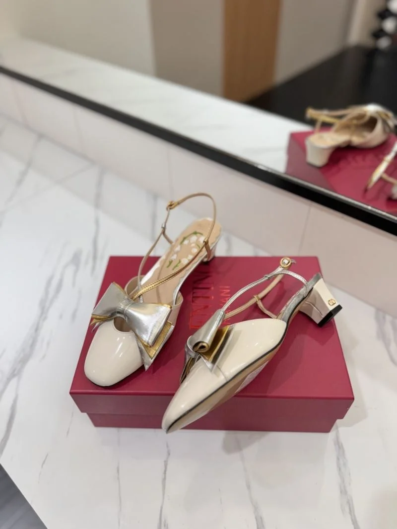 Valentino Sandals Upgraded 36603