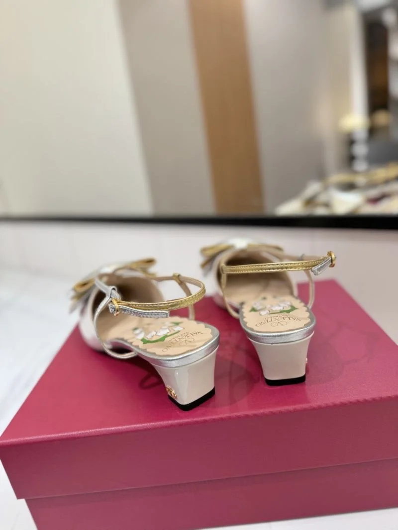 Valentino Sandals Upgraded 36603