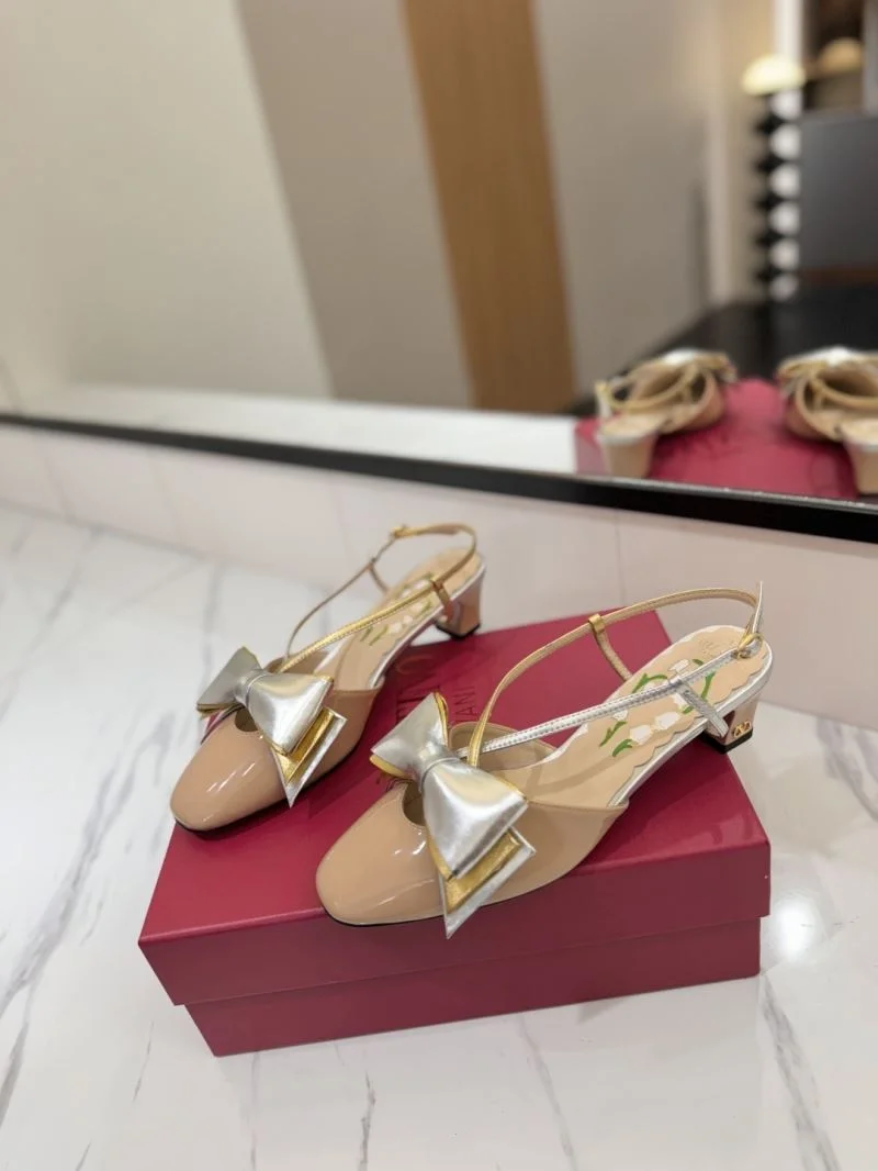 Refined Valentino Sandals 36606