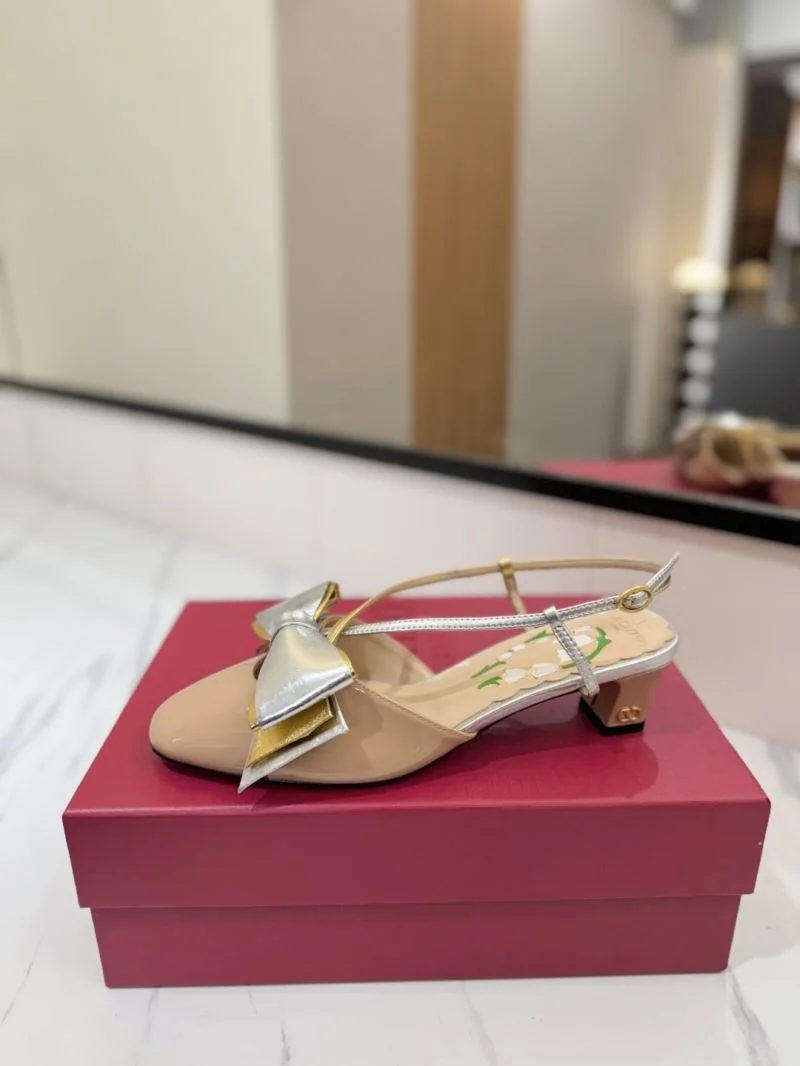 Refined Valentino Sandals 36606