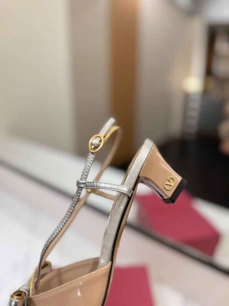 Refined Valentino Sandals 36606