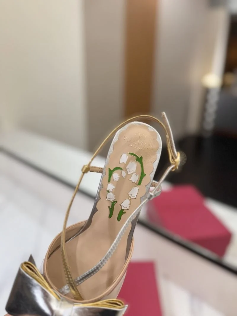 Refined Valentino Sandals 36606